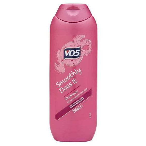 VO5 Smoothly Does It Shampoo 250ml